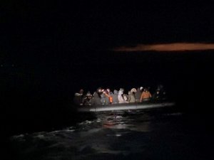 İ̇zmir’de 37 Göçmen Kurtarıldı