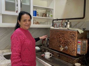 Üç Yıl Önce Devraldığı Çay Ocağını İşleterek Geçimini Sağlıyor