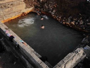 Depremden Sonra Budaklı Kaplıcası’nda Endişelendiren Su Artışı