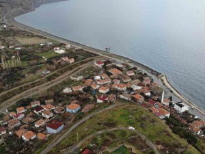 Faylı Köy, Korkuyla Yaşıyor: 111 Yıldır Uyuyan Canavar Buradan Karaya Çıkıyor