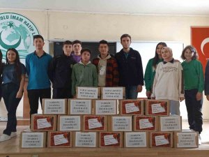 Sarıgöl Anadolu İ̇hl’den Depremzede Ailelere ’Kadınlar Günü’ Yardımı