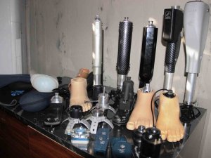 Yerli Firmalar Depremzedelere Protez İçin Elini Taşın Altına Koydu