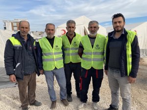 Depremzedeler İçin Işık Oldular