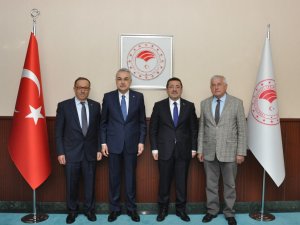 Aydın Ticaret Borsası Meclis Başkanı Erdel, Bakan Yardımcısı Pakdil İle Görüştü