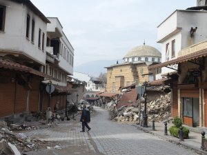 Tarihi Demirciler Çarşısı Da Depremde Ağır Hasar Aldı