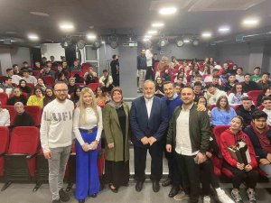 Altınküre’de ‘İ̇slam Dininde Gençlik’ Konulu Söyleşi