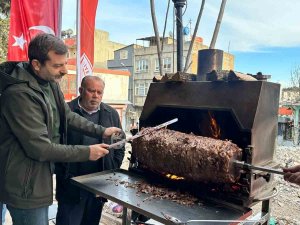 Başkan Işık’tan Depremzedelere Moral Ziyareti