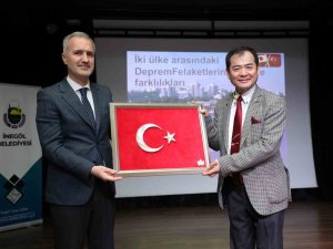 Japon Uzman Konuştu: "Bir Gün Deprem Olacak, Bunu Kabul Edip Hazırlanmalıyız"