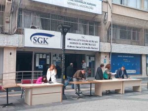 E-devlet, Sgk Önlerindeki Eyt Kuyruğunu Azalttı