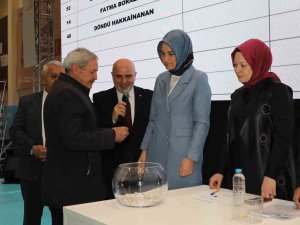 Afyonkarahisar’da Toki̇ Kuraları Çekilmeye Başlandı