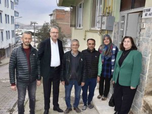 Başkan Özkan Depremzede Ailenin Misafiri Oldu, Küçük Kızlarının Doğum Gününü Kutladı