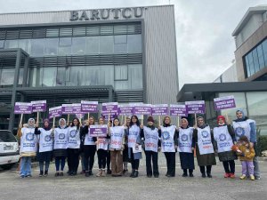 Öz İ̇plik İ̇ş Sendikası Kadın Komitesi Başkanı Özcan: “İ̇ş İlişkisi Sona Erdirilen Üyelerimizin, İşe İadelerinin Gerçekleştirilmesini Talep Ediyoruz”