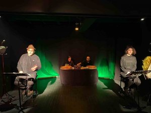 Radyo Tiyatrosu Tadında: Bir Masal Ya Da Gerçek