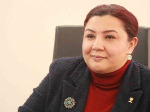 Ak Parti İ̇l Başkanı Ünsal, "Azim Ve Kararlılıkla Emekçi Kadın Mücadelesi Veriyoruz"