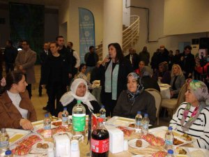 Başkan Çerçioğlu Depremzede Kadınlarla Buluştu