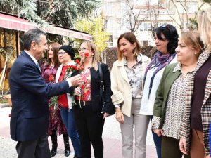 Başkan Ataç Kadın Meclis Üyeleri Ve Muhtarlarla Bir Araya Geldi