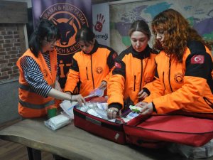 İ̇z Derneği’nden 8 Mart Kadınlar Günü Açıklaması