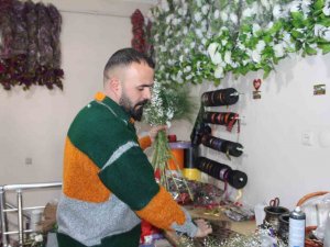 Çiçekçilerde Kadınlar Günü Yoğunluğu