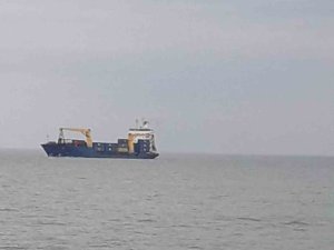 Karadeniz’de Yük Gemisinden Düşen Şahsı Bulmak İçin Arama Başlatıldı