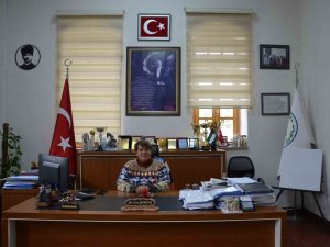 8 Mart’ta Başkan Makamı Kadınlara Bıraktı