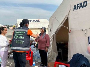 Palandöken Ekibi Depremzede Kadınların Hüznünü Paylaştı