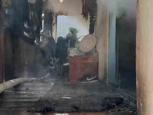 Yanan Ev Küle Döndü