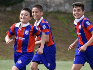 U12 İ̇zmir Cup Şampiyonlar Ligi Formatında