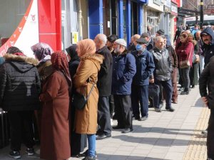 "Fiyatlar Piyasaya Göre Yarı Yarıya"