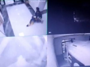 Hatay’da Depremin Şiddetini Gösteren Yeni Görüntü: İ̇nsanlar Yere Düştü, Ambulans Beşik Gibi Sallandı