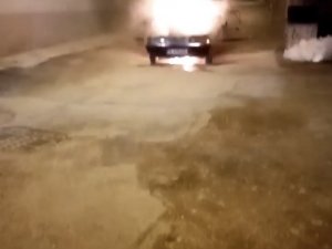 Bursa’da Seyir Halindeki Otomobil, Alev Alev Yanarak Kül Oldu