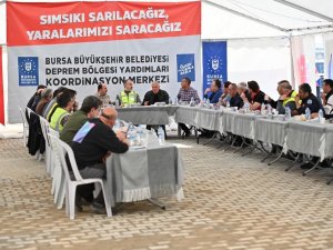 Başkan Savran: "Tüm Gücümüzle Deprem Bölgesindeyiz"