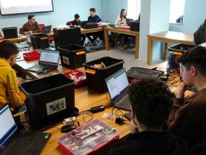 Van’da 72 Öğrenci Dene-yap Teknoloji Atölyesinde Eğitim Görüyor