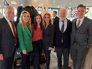 Türkiye’de İ̇ş Dünyası Dergisi İş İnsanlarını Düsseldorf’ta Buluşturdu