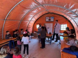 İ̇skenderun’da Depremzede Çocuklar İçin Bilim Atölyesi Kuruldu