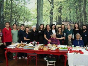 Depremzedelere En Anlamlı Yardım: Bakımevinde Satılan Ürünlerin Geliri Deprem Bölgesine Gönderildi