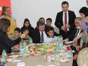 Vali Tavlı, Menteşe’deki Depremzedeler İle Bir Araya Geldi