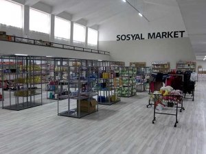 Sosyal Market Depremzedelerin İmdadına Yetişti