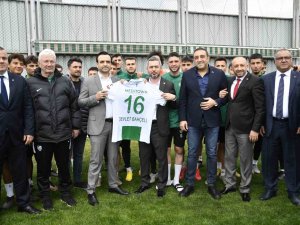 Bursaspor’dan Devlet Bahçeli’ye Forma