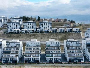 Vadi İ̇zmit’te 8 Taşınmaz Satışa Çıkıyor