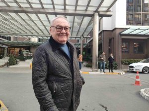 Eski Tbmm Başkanı Hüsamettin Cindoruk Hastaneye Kaldırıldı