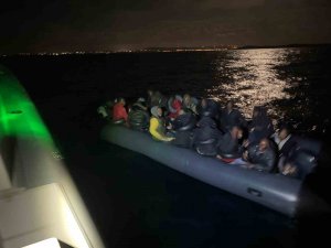 İ̇zmir’de 34 Göçmen Kurtarıldı