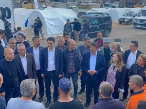 Chp Milletvekilleri Deprem Bölgesinde İncelemelerde Bulundu
