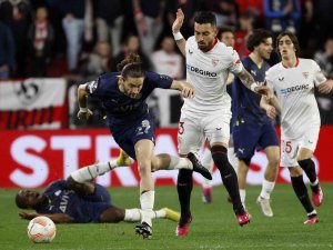 Uefa Avrupa Ligi: Sevilla: 0 - Fenerbahçe: 0 (İ̇lk Yarı)