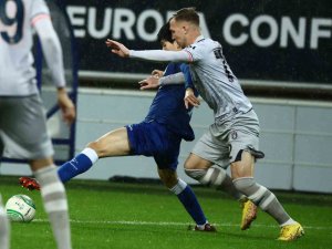 Başakşehir’in Yeni Transferi Karzev Sakatlandı