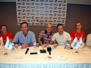 İdmanocağı Bayan Voleybol Takımı, Sponsoru İmperial Hastanesi İle Sözleşme Yeniledi