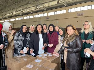 Bursalı Ak Kadınlardan Hatay’a 550 Koli Mutfak Malzemesi