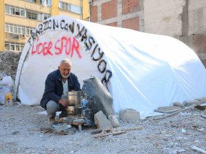 Kurduğu Çadırla Farkındalık Oluşturmaya Çalıştı