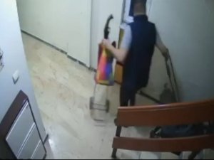 Bursa’da Pazar Arabası Hırsızları Güvenlik Kameralarından Kaçamadı