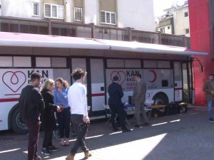 Birevim’den Depremzedelere Kan Bağışı