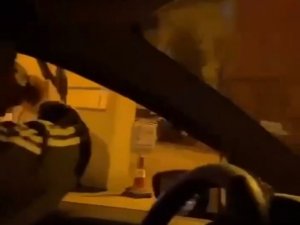 Pendik’te Maganda Genç Araç Camından Rastgele Ateş Açtı